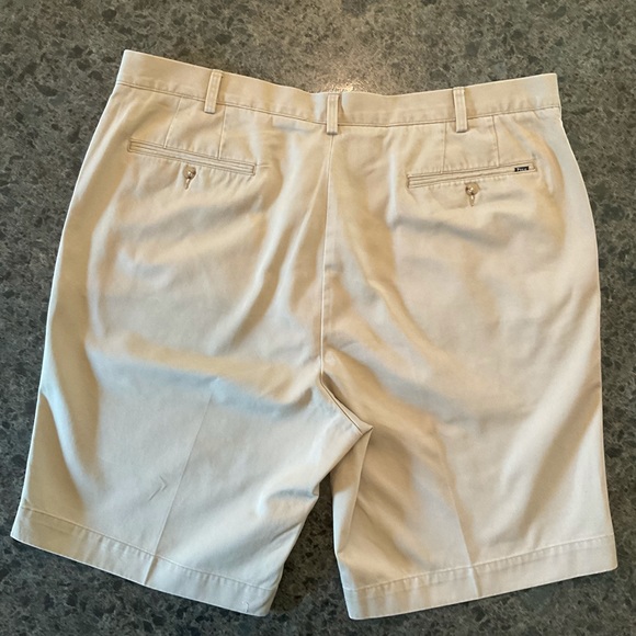 Polo Ralph Lauren Khaki Shorts, Size 42T - Picture 3 of 7